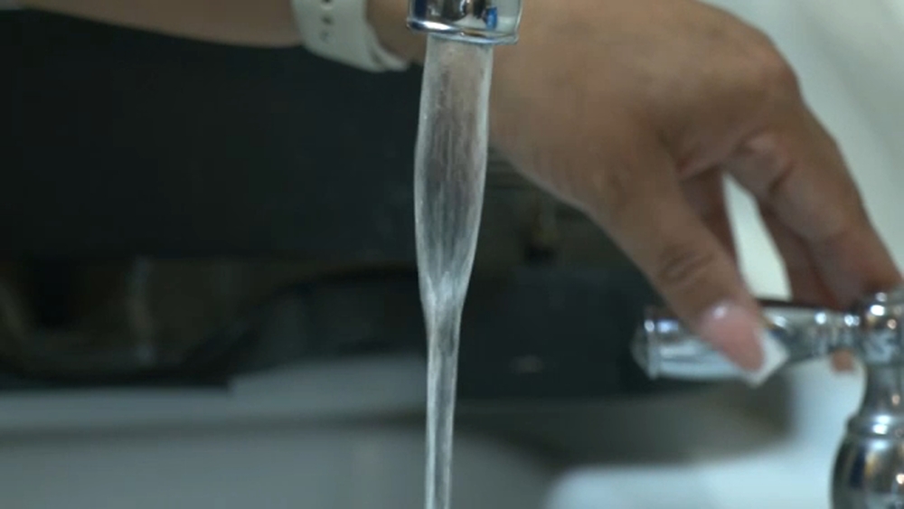 Earlimart residents go with little water pressure for days
