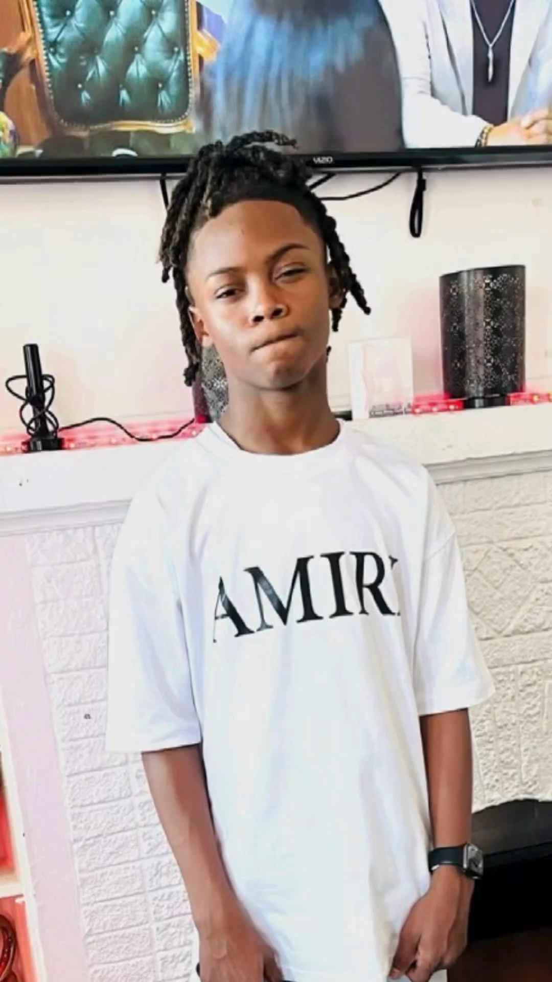 15-year-old boy shot to death on West Side back porch: family