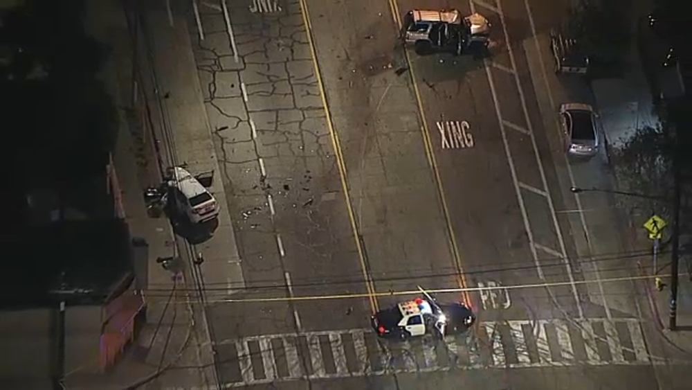 1 dead after apparent shooting, multi-car crash in South LA