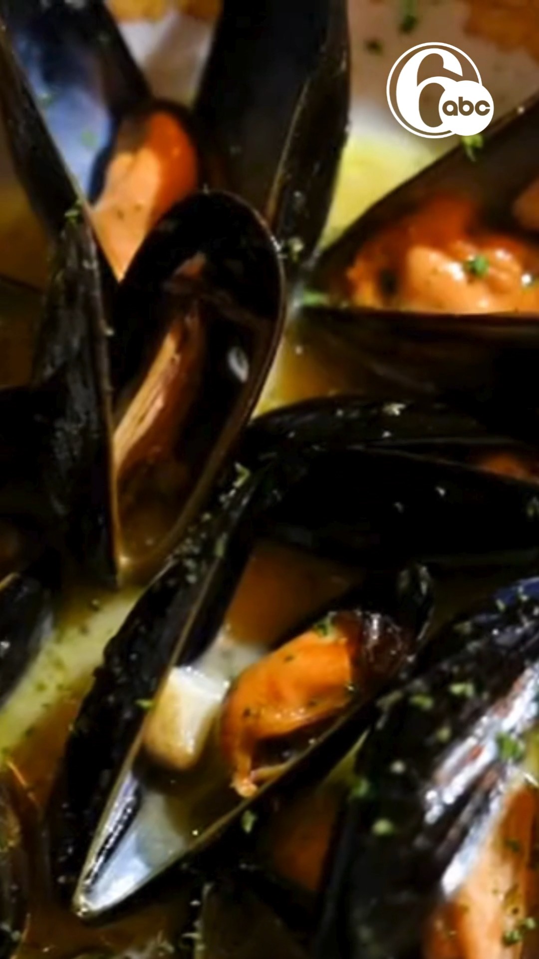 The Dish: 5-minute mussels in white wine sauce from La Famiglia