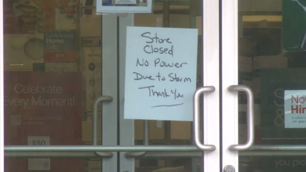Power restored, stores reopen at Streets at Southpoint