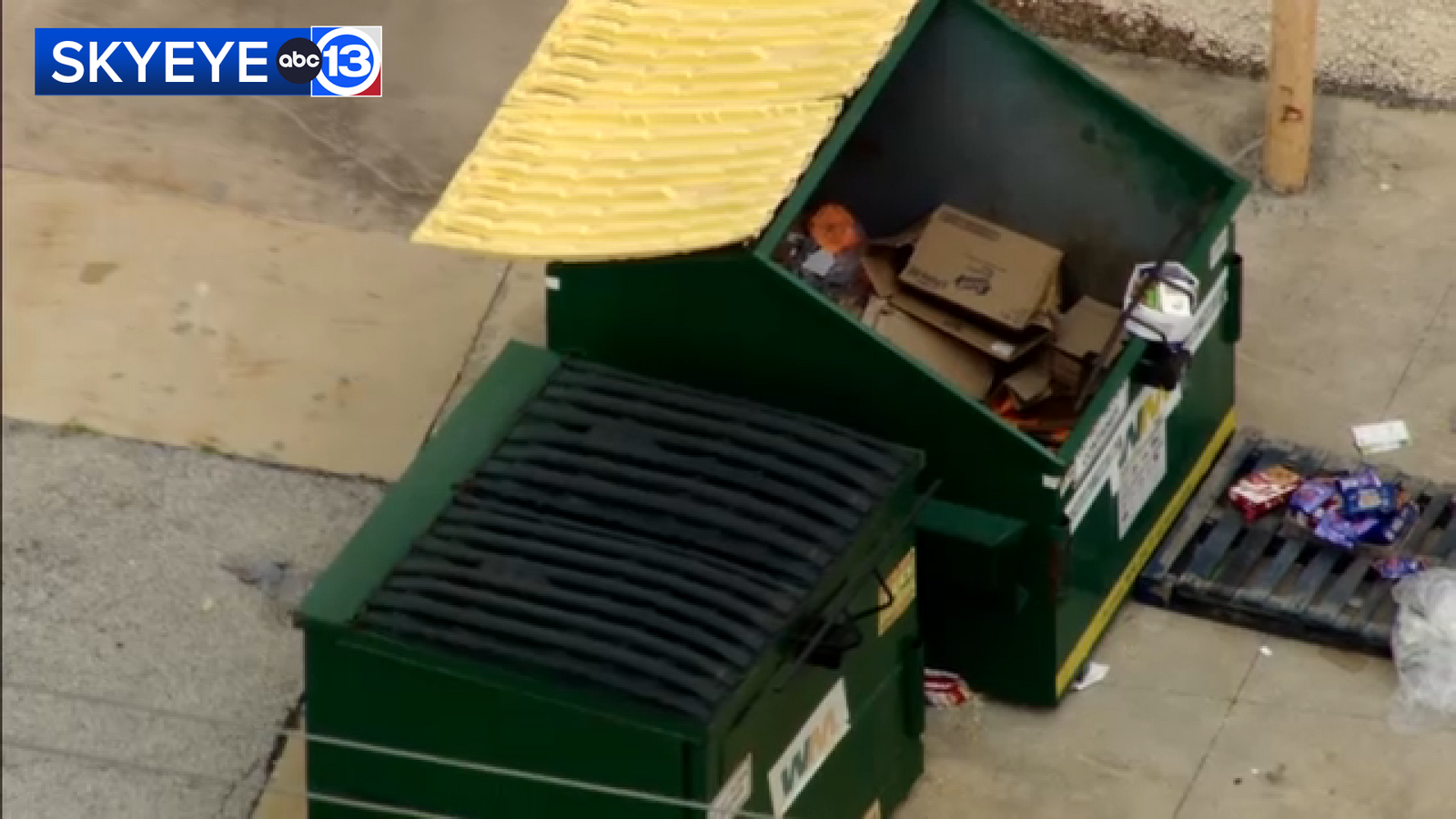 Woman's body found in dumpster behind north Harris County business, sheriff's office says