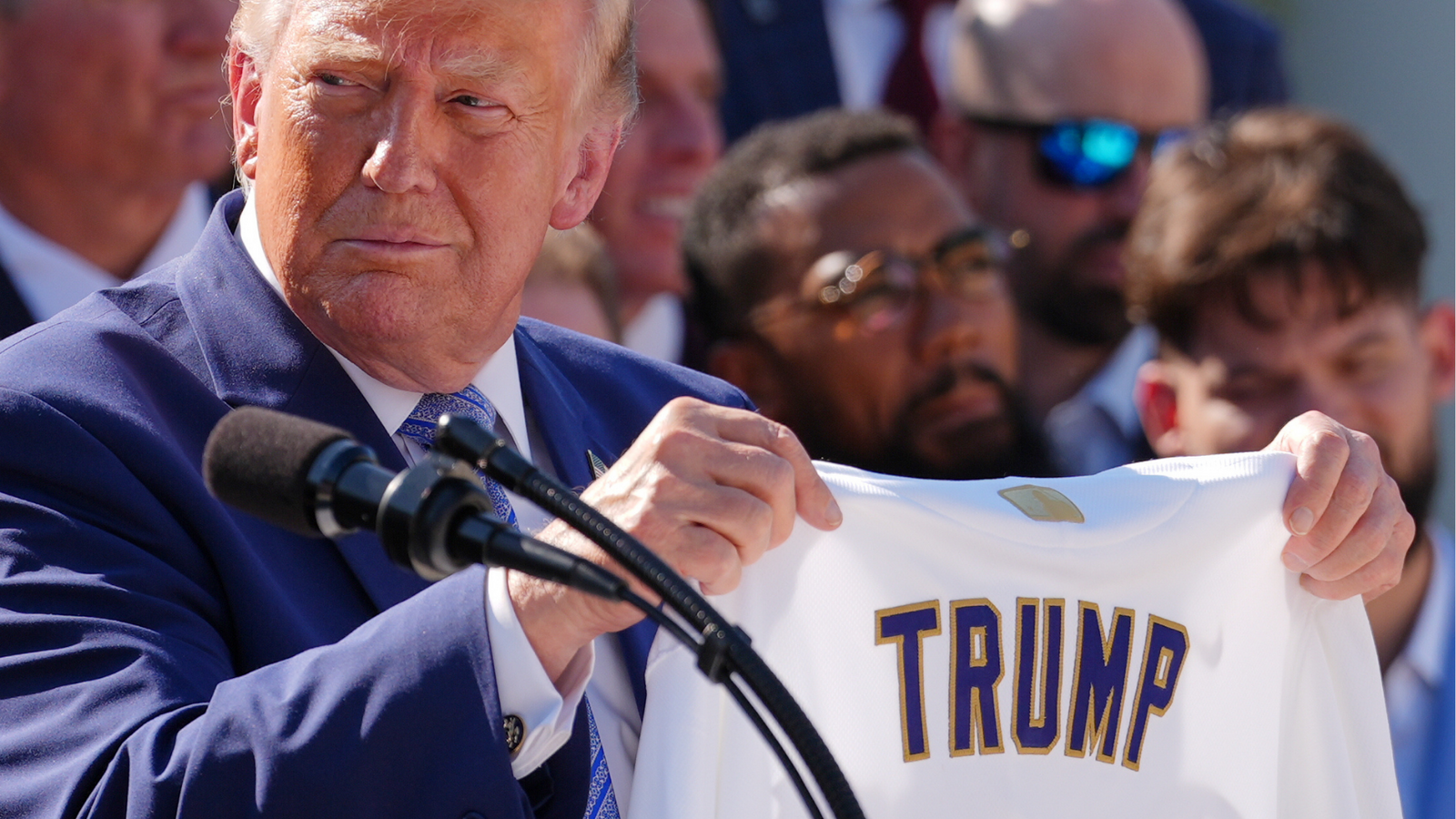 President Trump welcomes Dodgers and Shohei Ohtani to White House ceremony