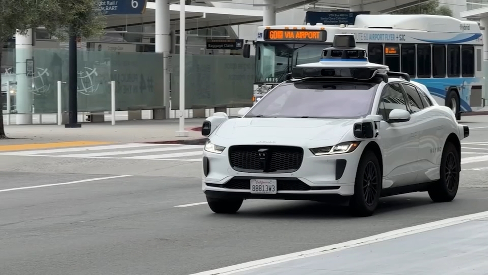 Study finds lower crash rate for Waymo vehicles in SF