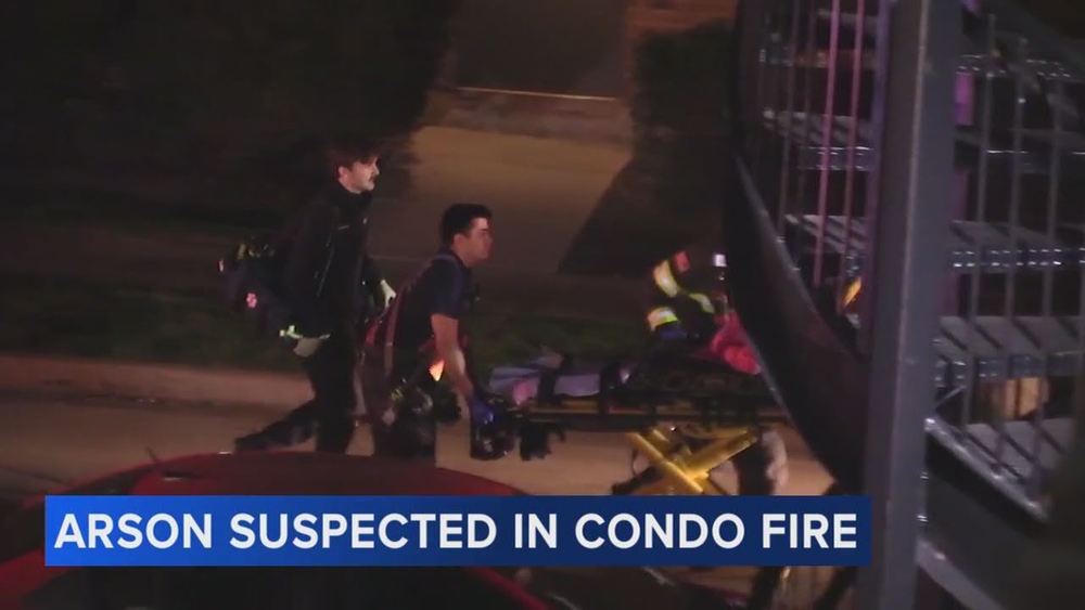Man accused of setting suburban building on fire has died: Officials
