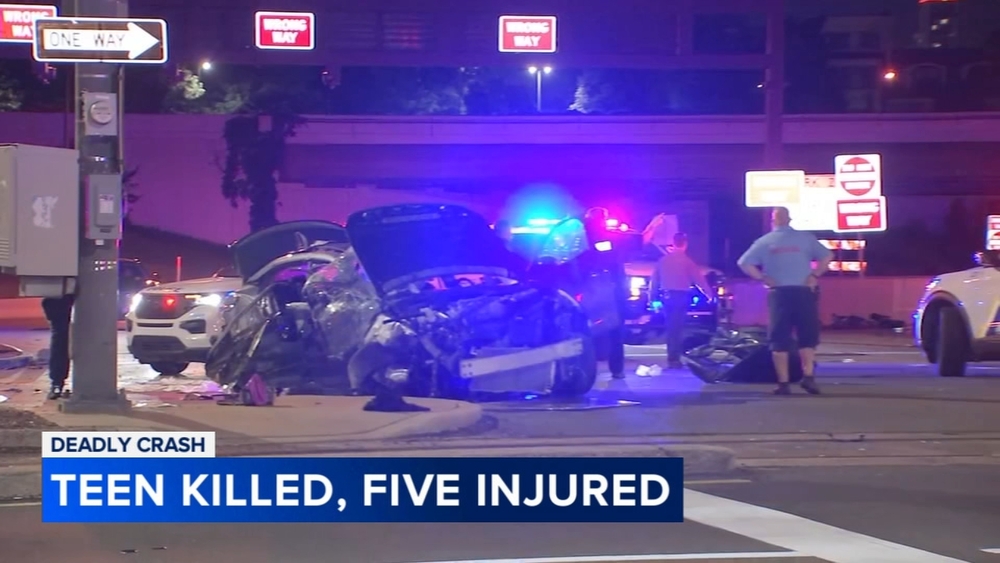 16-year-old girl dead, 5 other teens hurt in crash on Columbus Blvd.