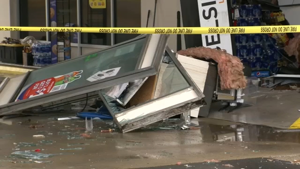 Employees escape seconds before roof collapse at Raleigh gas station