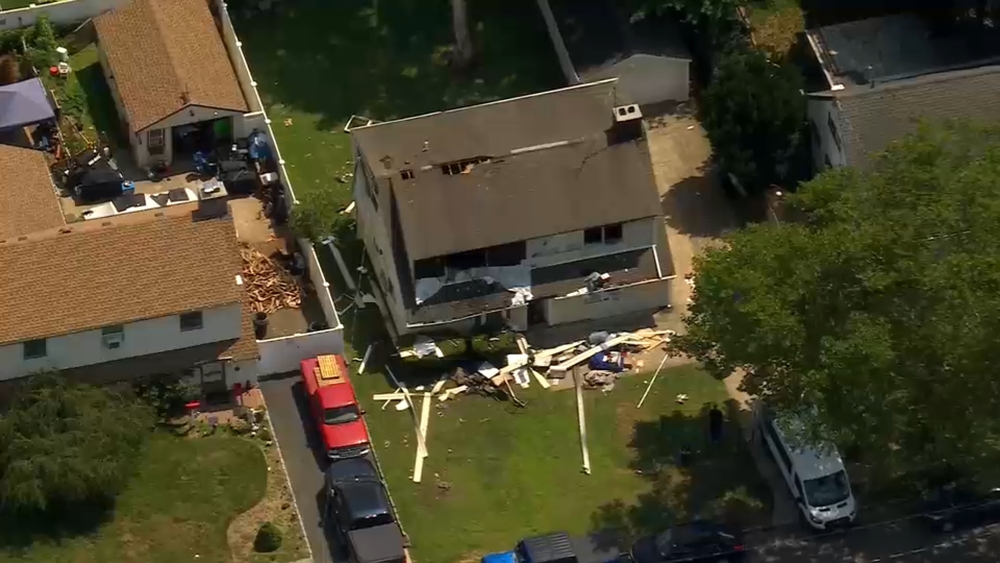 One man killed in Long Island house fire