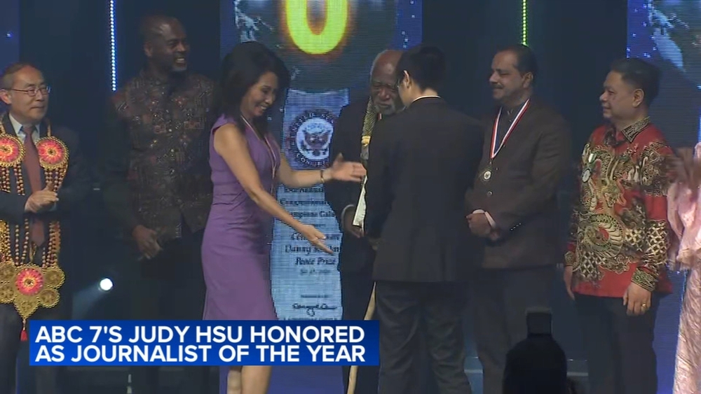 ABC7's Judy Hsu receives Journalist of the Year Award during AMEC gala
