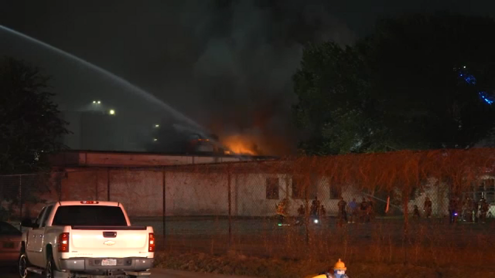 Crews battled abandoned building fire at former Houston school: HFD
