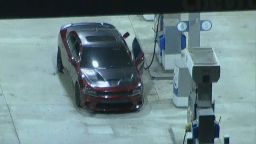 Driver stops for gas during high-speed chase that ended in Pasadena