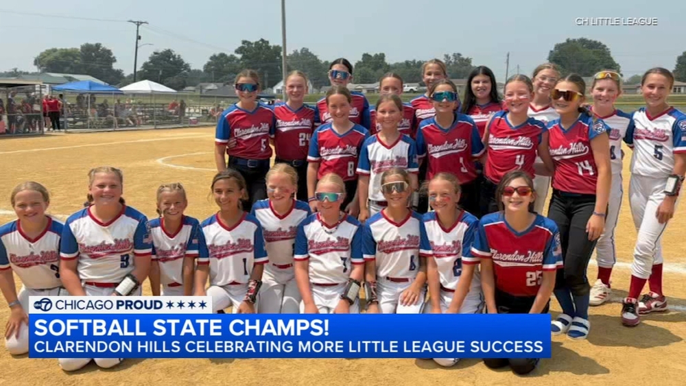 Clarendon Hills softball champs