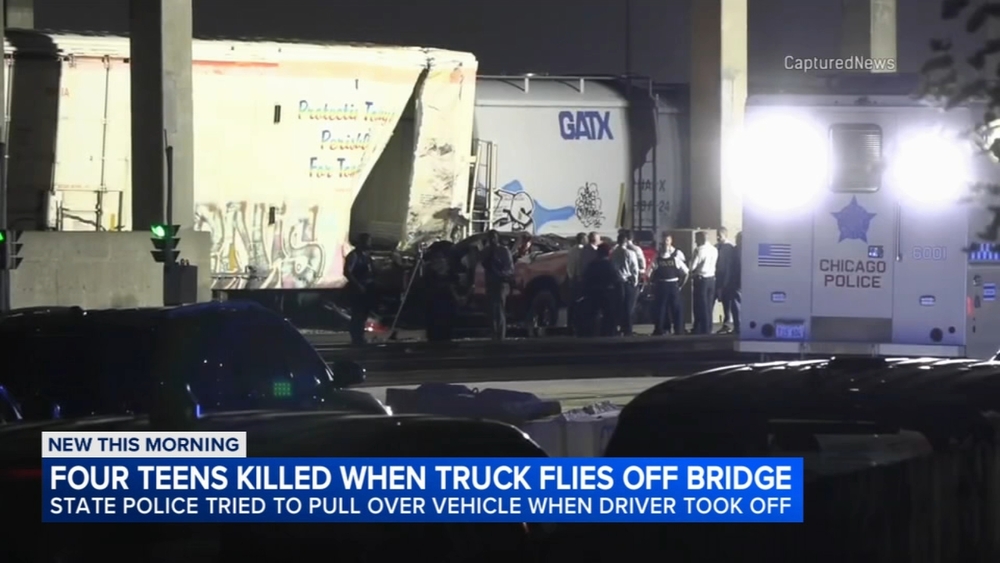4 suburban teens ID'd after pickup truck plunges off SW Side bridge
