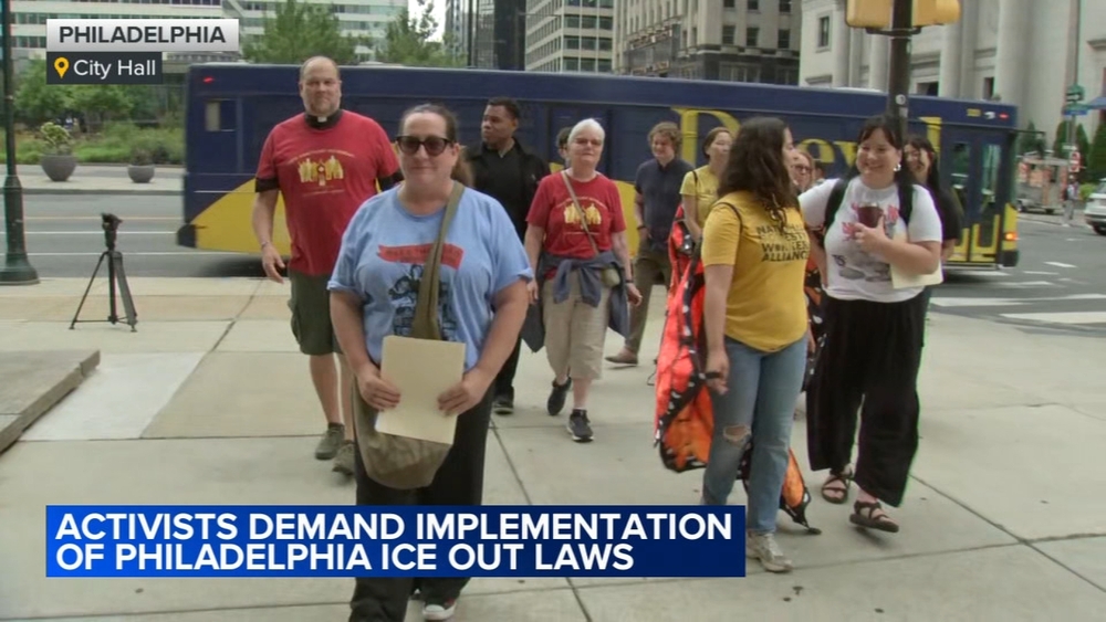 Activists call on Philly mayor to implement 'ICE Out' legislation