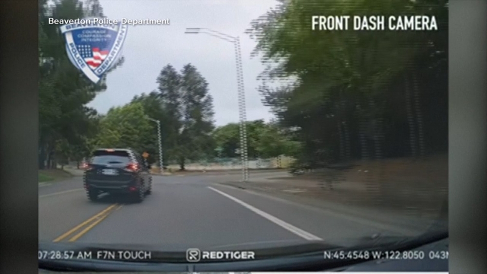 Wild road rage incident caught on camera in Oregon