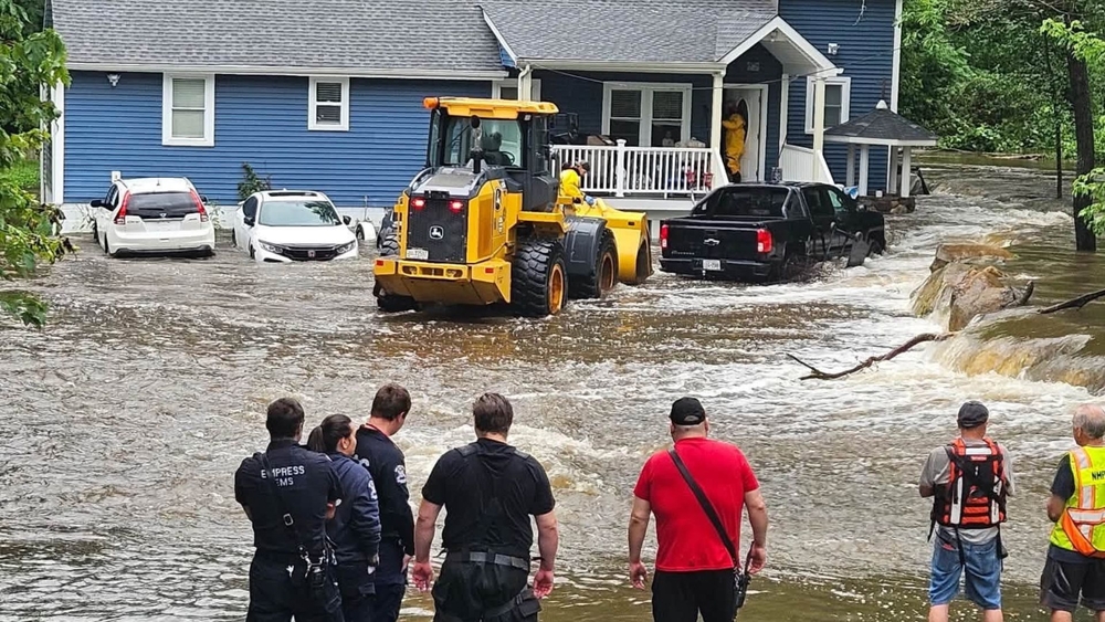 Flooding shuts down roads in Putnam County, leads to water rescues