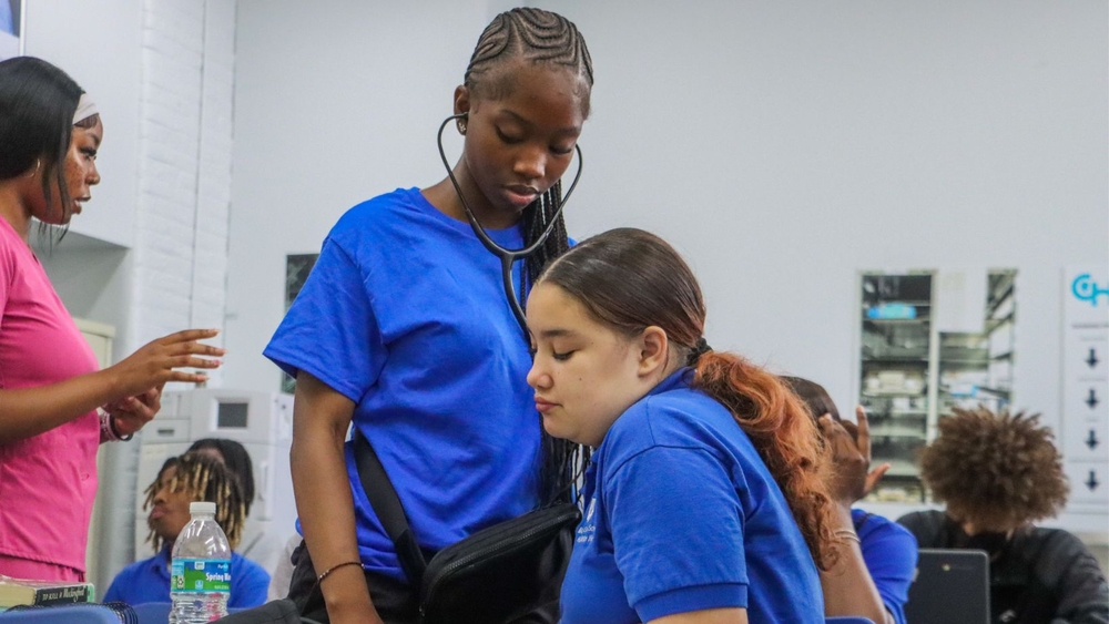 Health Institute at Hardy prepares youth for healthcare careers