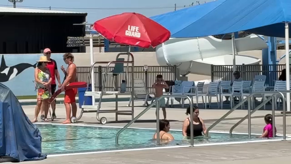 Hanford residents beat the heat at various locations, including 'The Plunge', splash pads & more