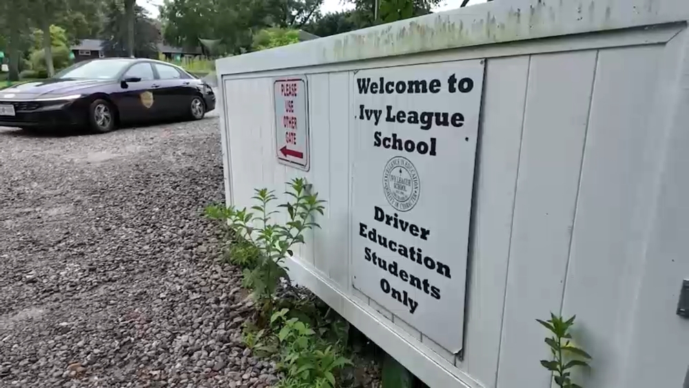 Driver's education teacher arrested after allegedly making sexual comments to male students