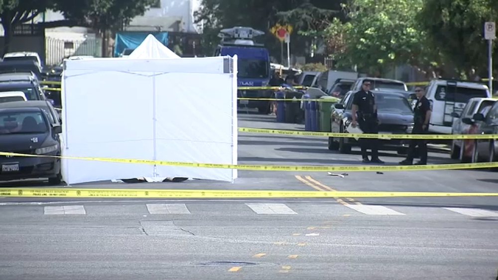 1 killed, another injured in Koreatown stabbing