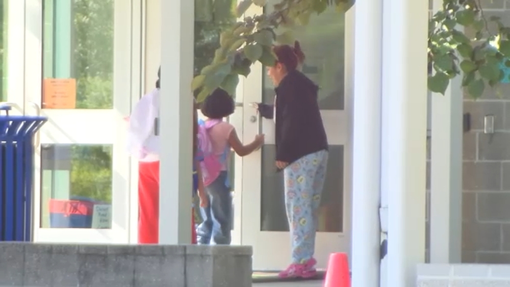 Durant Road Elementary opens at temporary campus for new school year