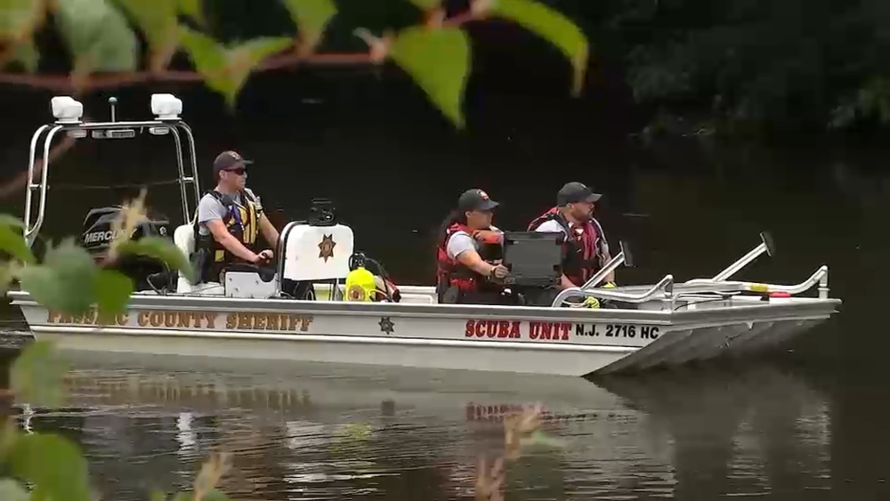 Search continues for missing girl in Passaic River