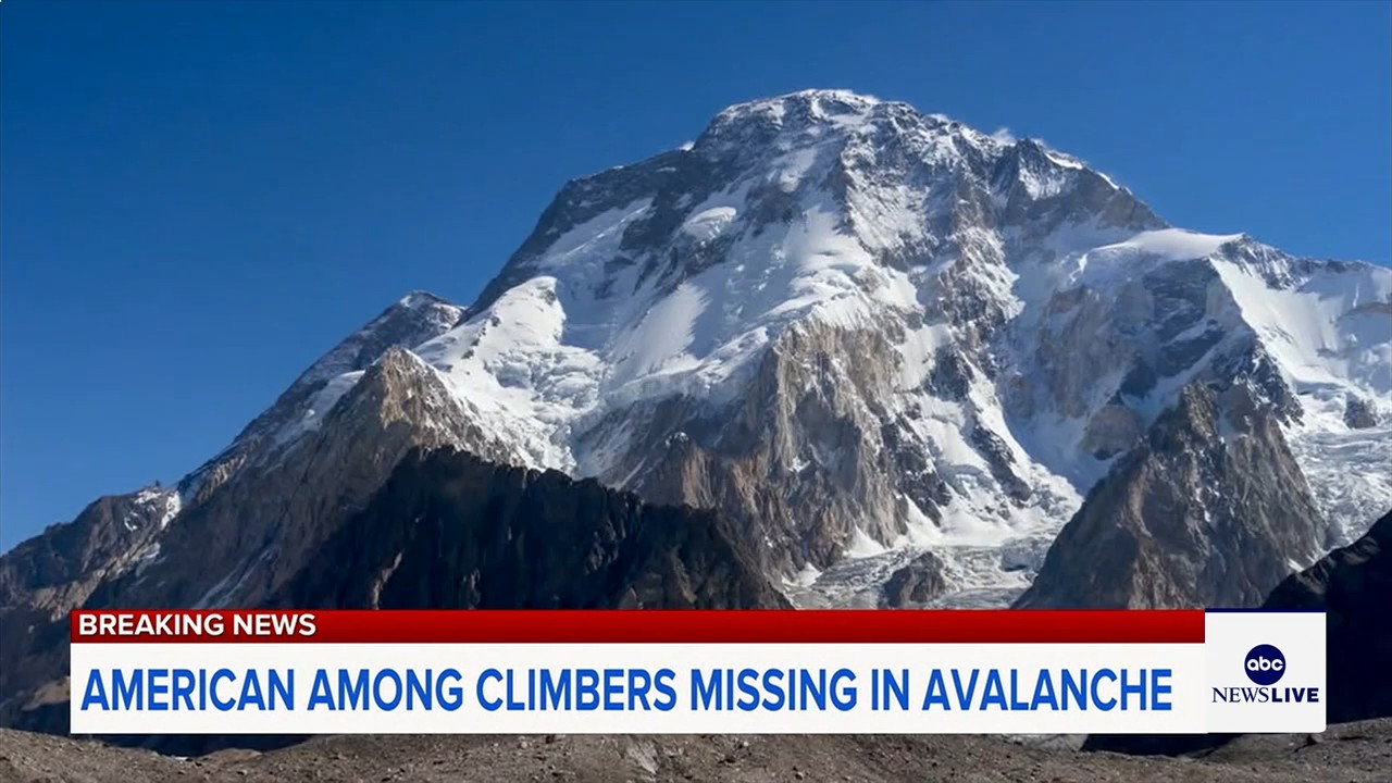 Pakistani rescuers find 4 bodies missing on Broad Peak after avalanche