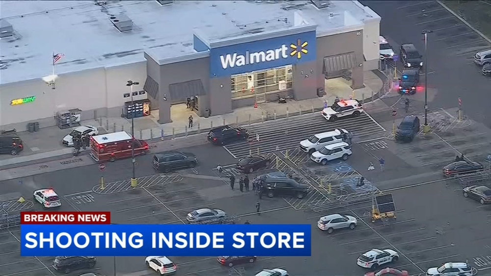 Walmart employee shot during argument between 2 men inside store