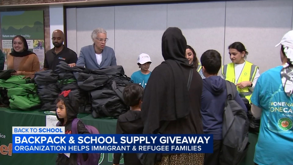 Backpacks, school supplies donated to immigrant families in Chicago