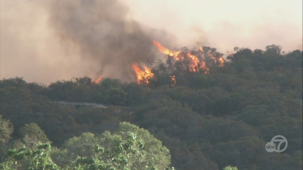 Crews gain ground on Feliz Fire in Mendocino Co.