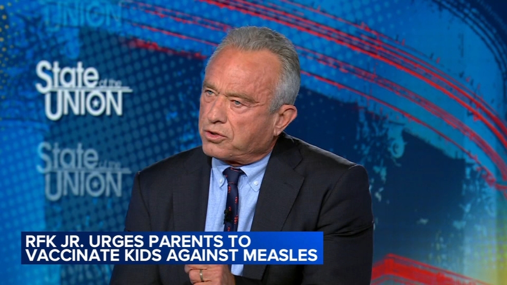 Robert F. Kennedy, Jr. urging parents to vaccinate kids against measles