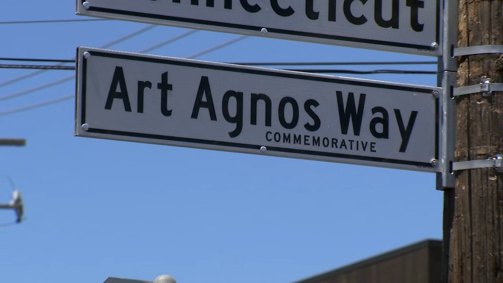 SF honors former Mayor Art Agnos by naming street corner after him