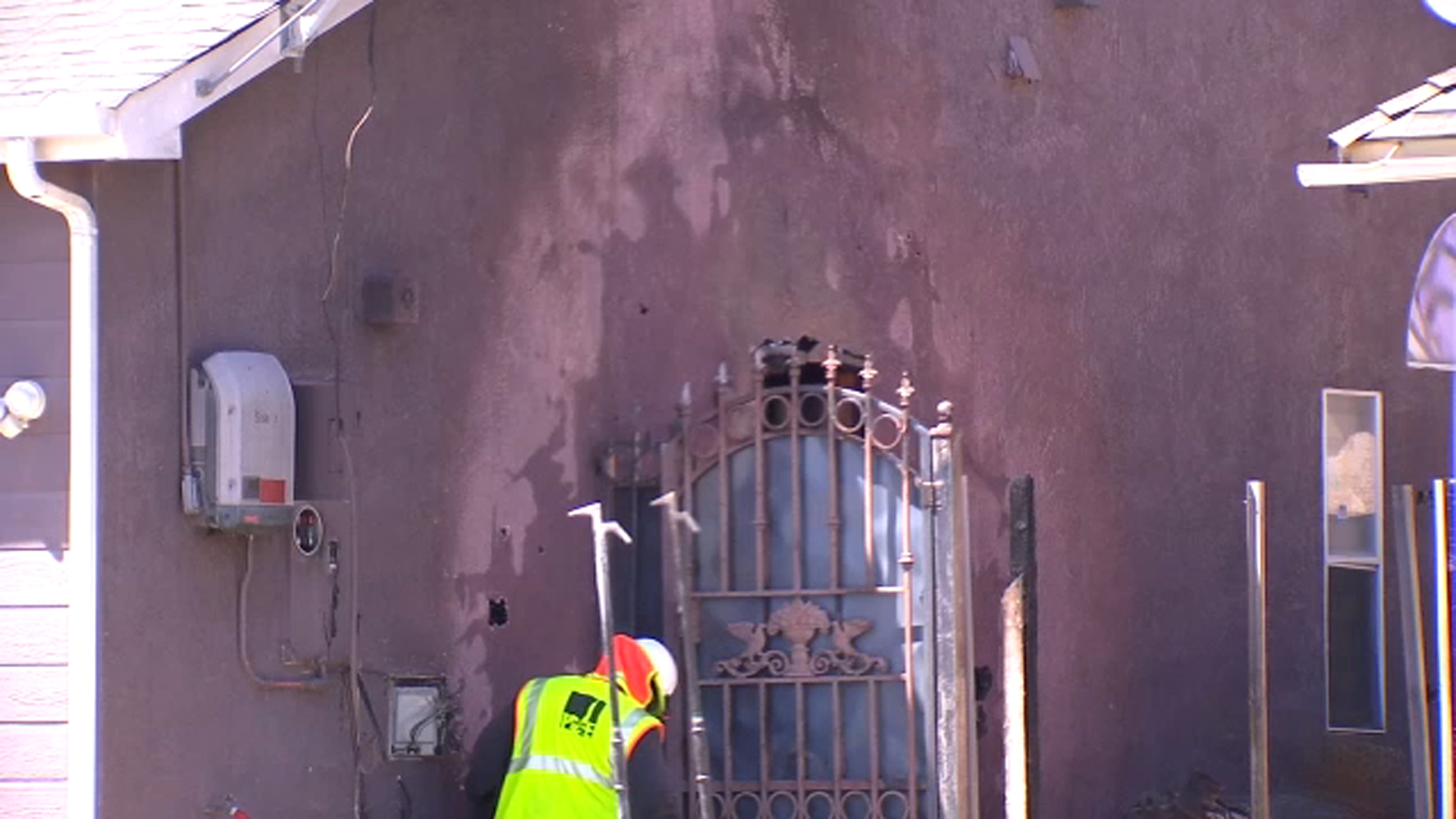 Family of 3 displaced after a house fire broke in West Central Fresno