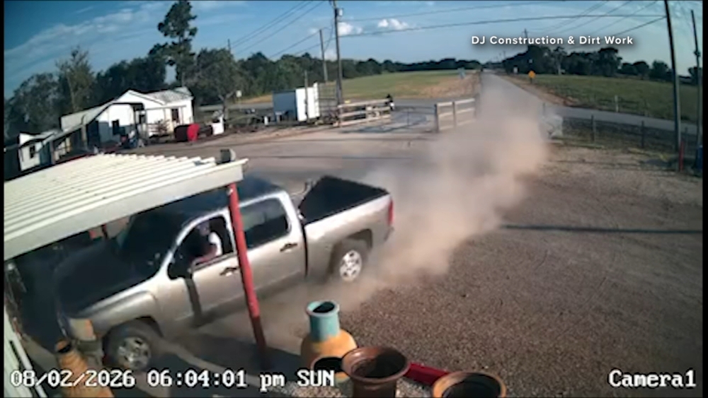 VIDEO: Alleged drunk driver slams into Needville building before car chase and arrest, police say
