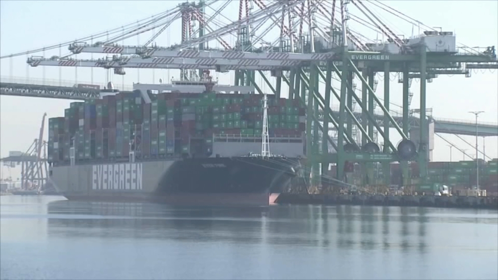 25 states sue over Trump's new tariffs
