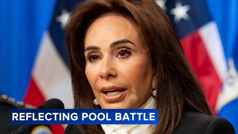 Pirro meets with Trump at White House amid questions about future