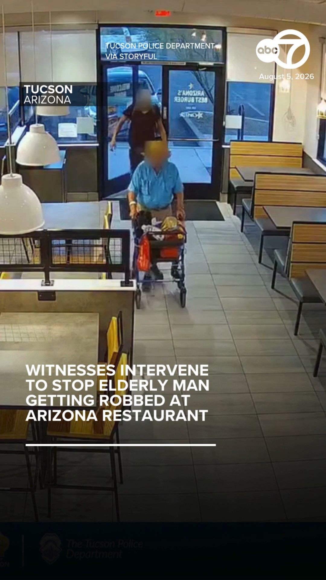 Witnesses intervene to stop elderly man getting robbed at restaurant
