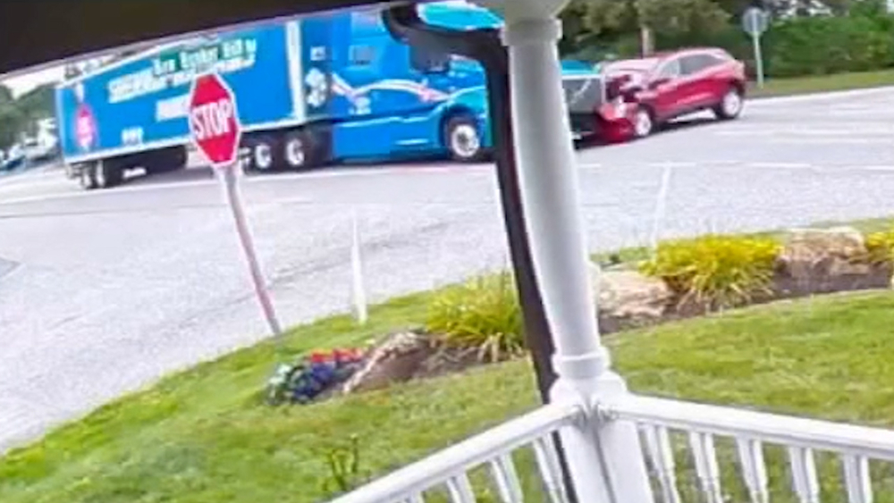 Dramatic crash sends tractor-trailer into garage in Pa.