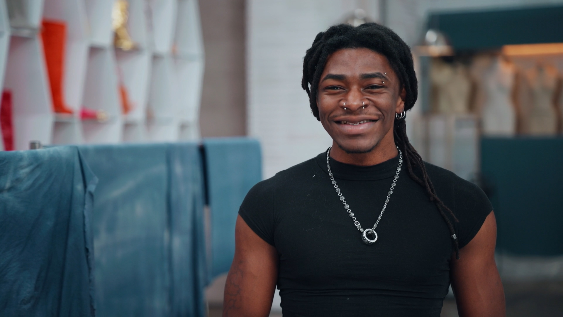 'Project Runway' contestant talks paper towel fashion, judge critiques