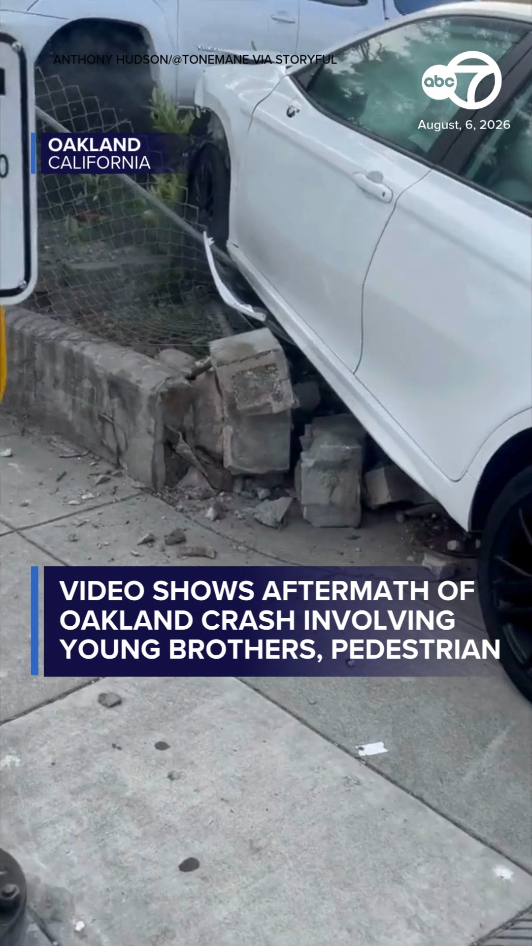 Video shows aftermath of Oakland crash involving young brothers