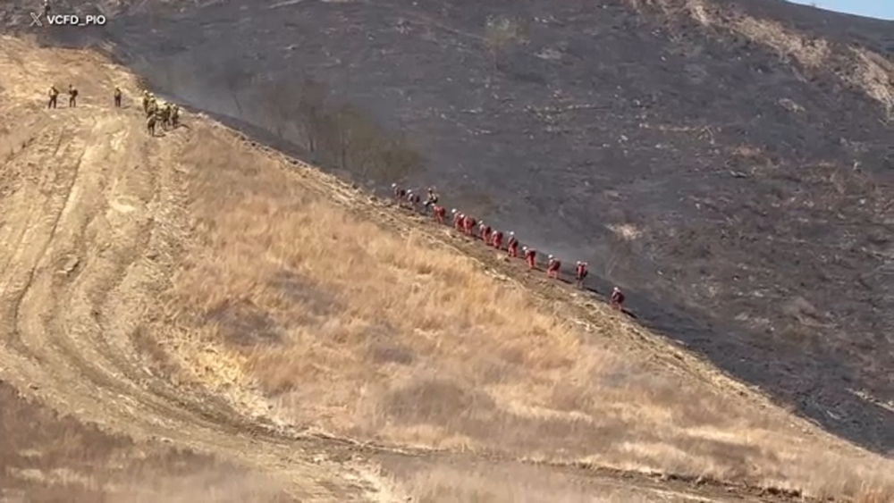 Forward progress stopped on fire near Holser Canyon in Ventura County