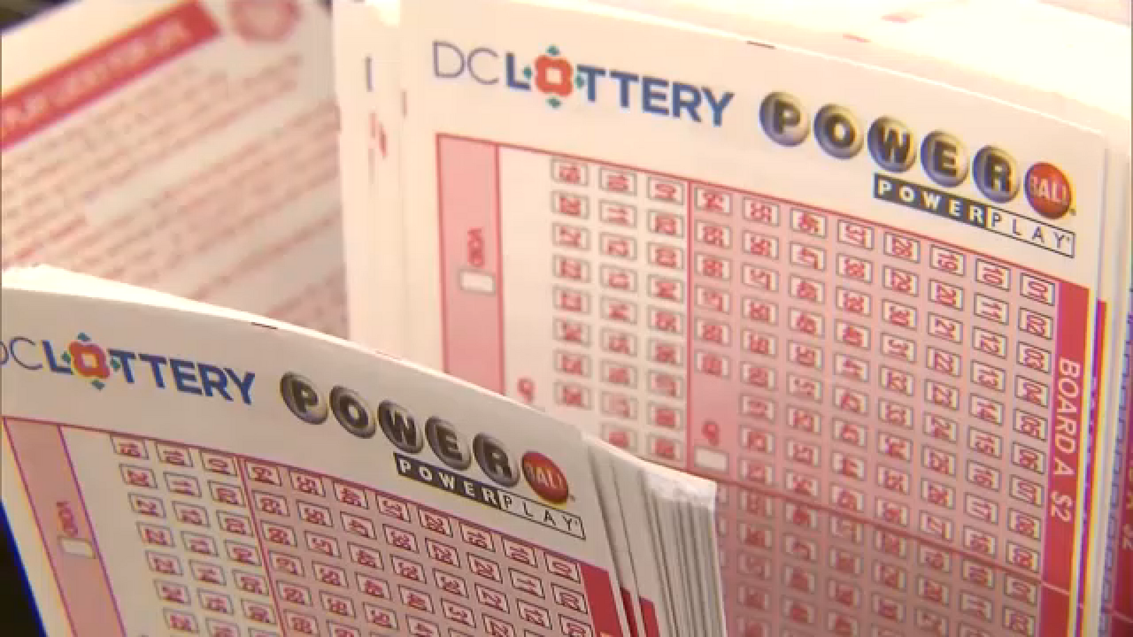 Powerball jackpot climbs to $905M after Texas ticket wins $2M