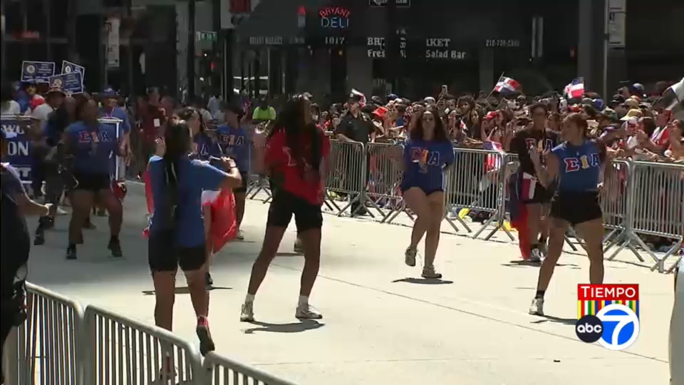Tiempo 8/9/26: Dominican Day Parade kicks off in NYC
