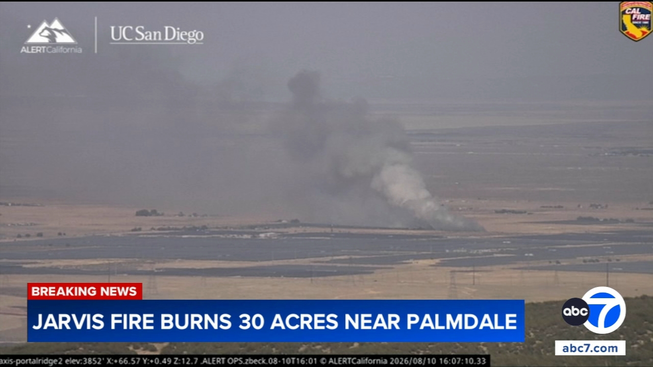 Crews battle brush fire near Palmdale