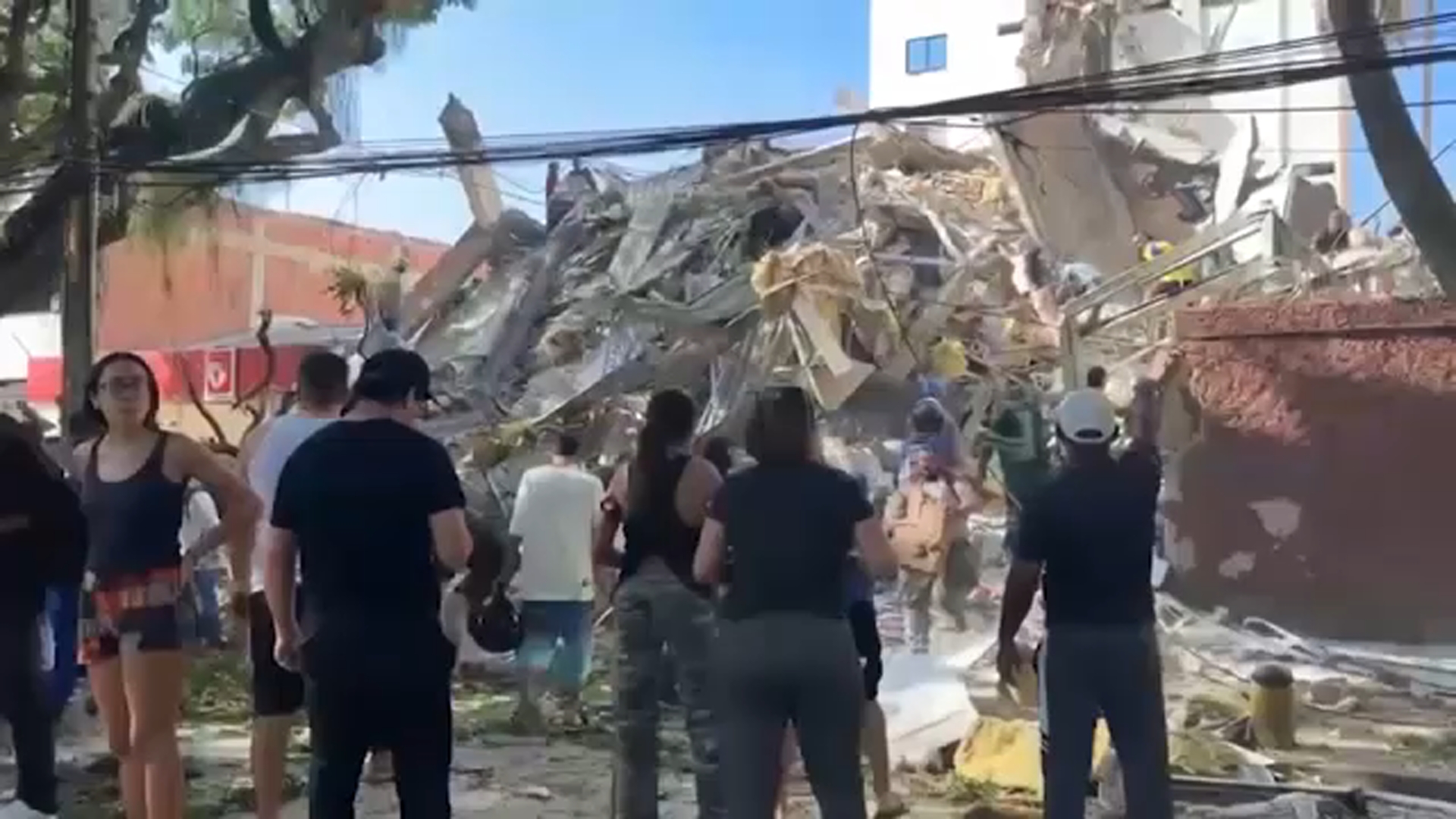 Magnitude 7.4 Earthquake Strikes Western Colombia, Causing Widespread Damage and Fatalities