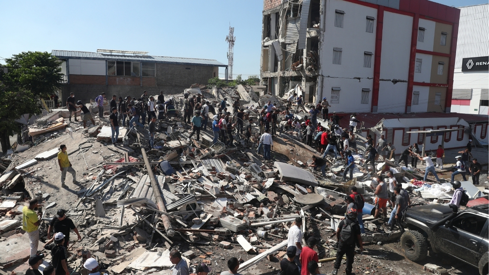 Death toll continues to rise in massive Colombia quake
