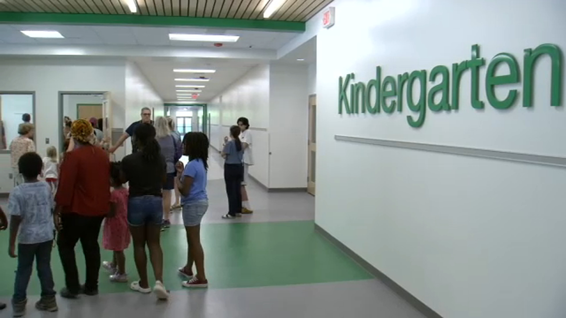 Swift Creek Elementary School Offers Preview Tour Ahead of Opening