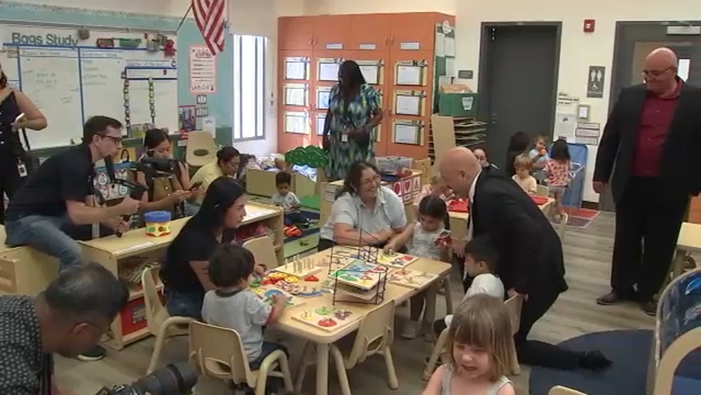 Thousands of LAUSD students return to class with new screen-time rules