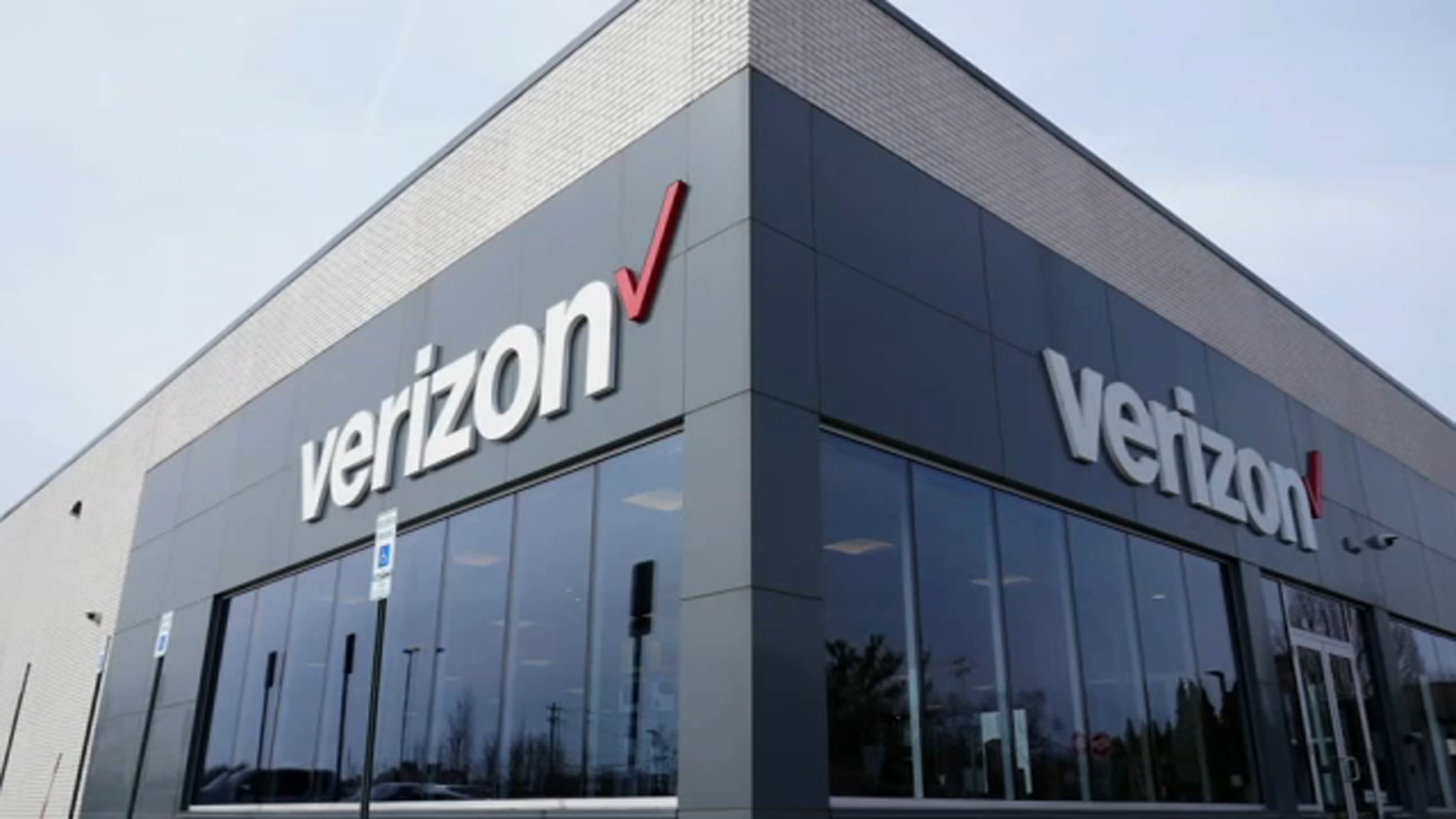 Verizon offers $25K reward for information in fiber vandalism case