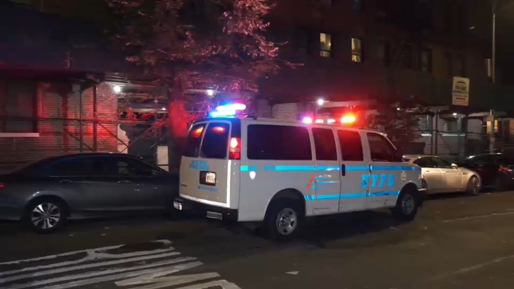 15-year-old fatally shot in Bronx apartment; no arrests